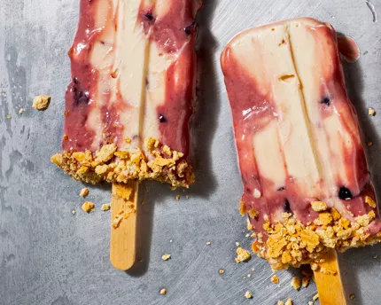 Cherry_Cheesecake_Pops_hero_web  (1 of 2).jpg
