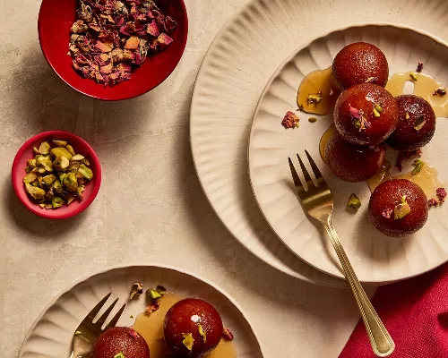Gulab jamuns