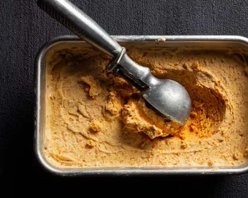 Crème glacée aux carottes caramélisées