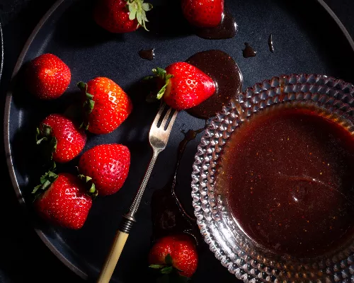 Sauce caramel aux fraises et au vin